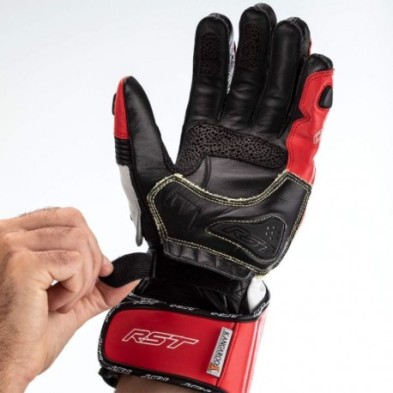 RST GLOVES TRACTECH EVO 4 RED COLOUR